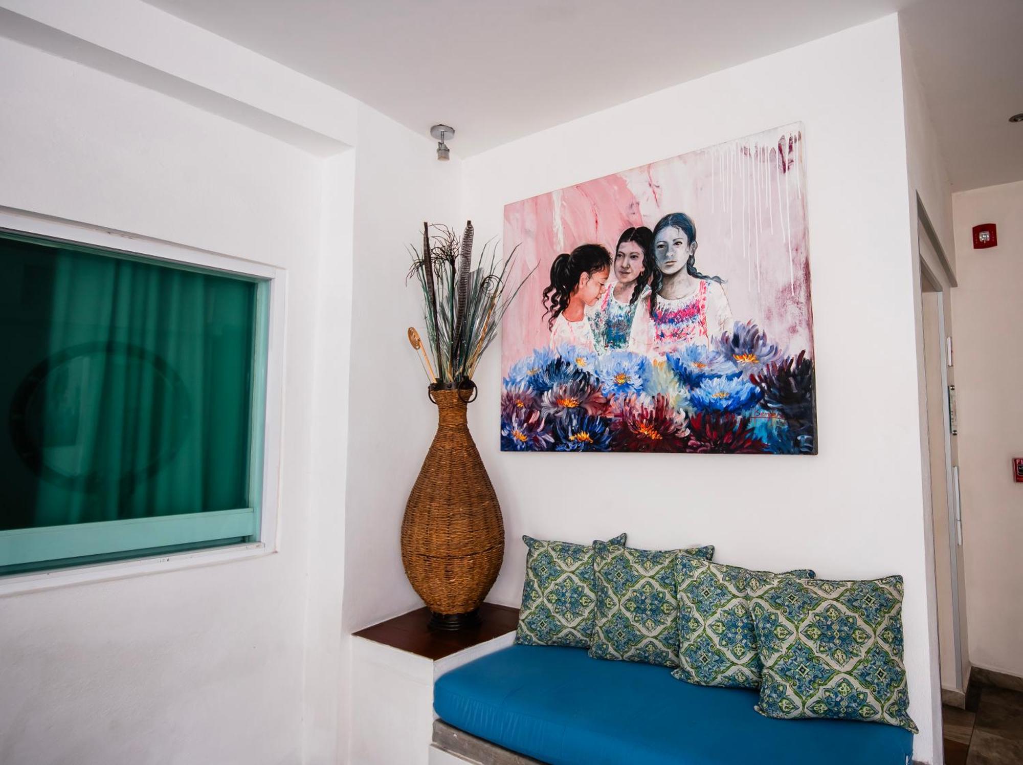 Hblue Hotel La Paz
