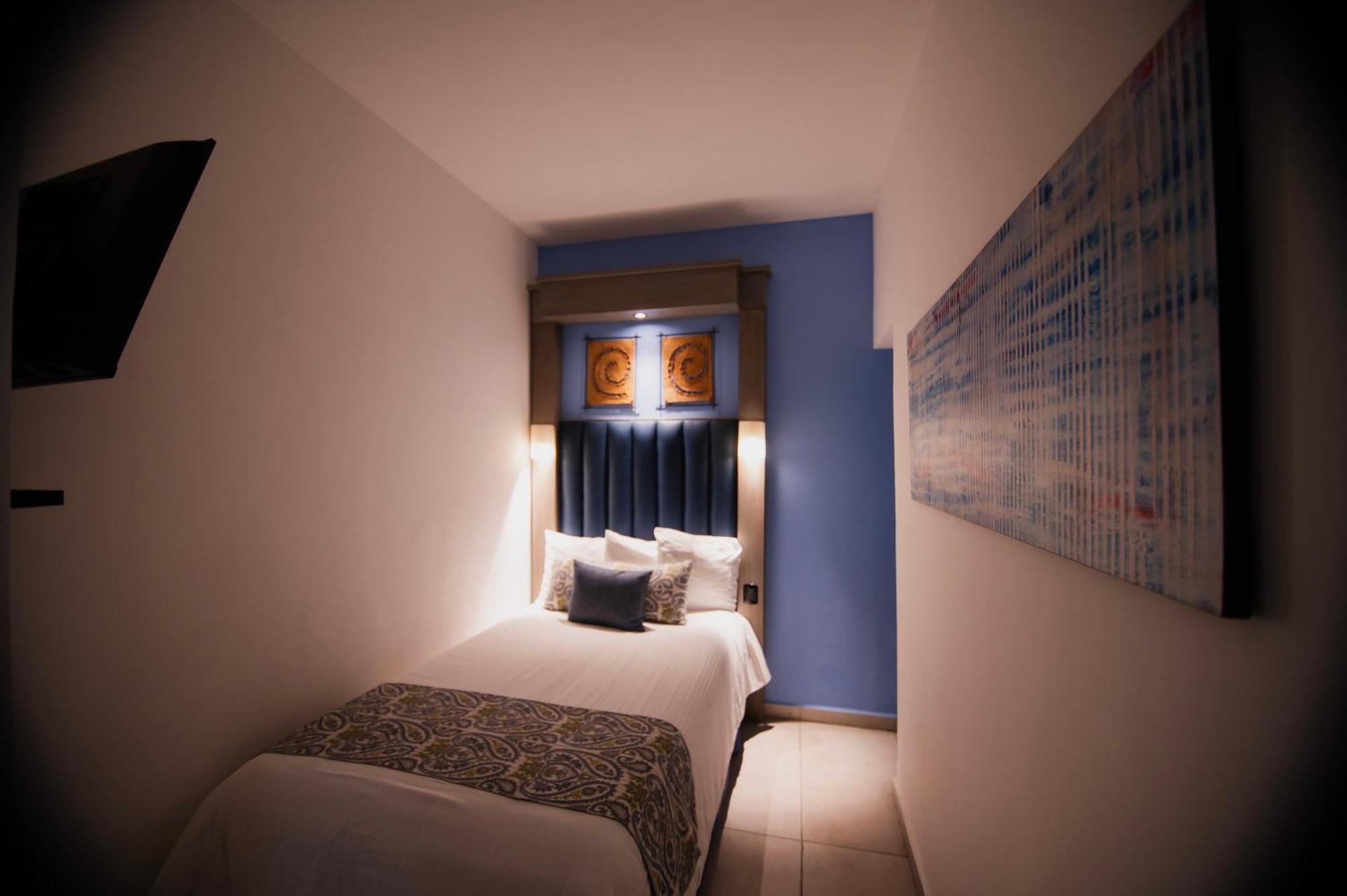 Hotel Hblue