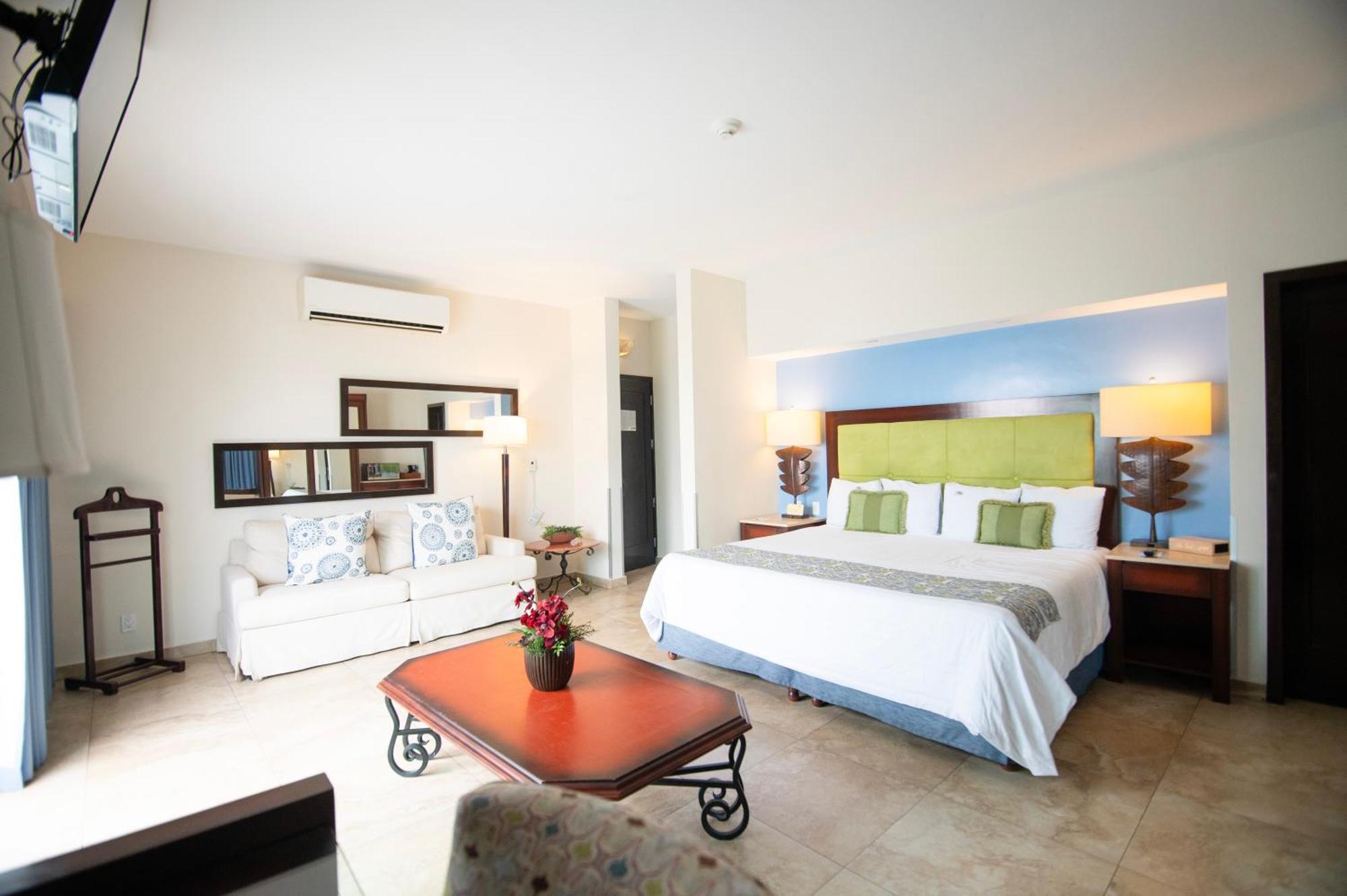 Hblue Hotel La Paz
